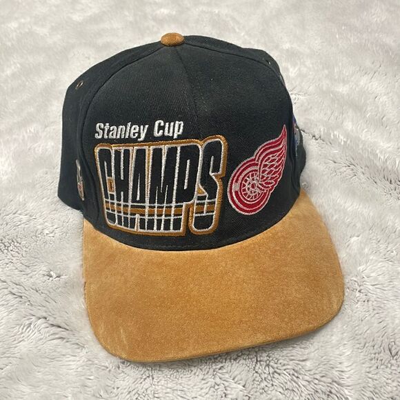 **Vintage** ‼️RARE‼️ Red Wing Stanley Cup 1997 Hat - Picture 1 of 5